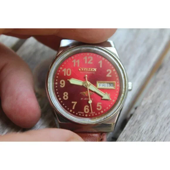 Citizen Automatic 21 Jewels Red Dial Silver Case Men's Vintage Watch. EUC - Picture 2 of 6